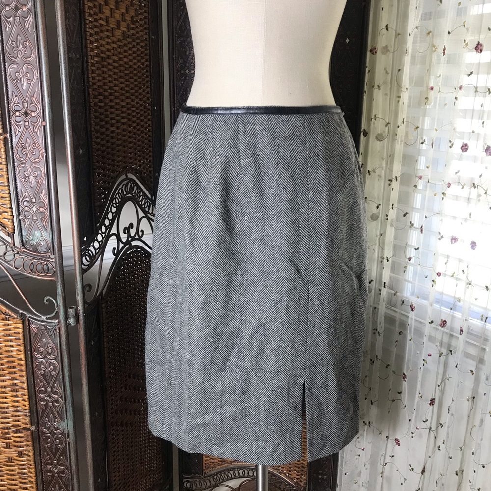Harve Benard Gray Herringbone Pencil Skirt with Front Slit